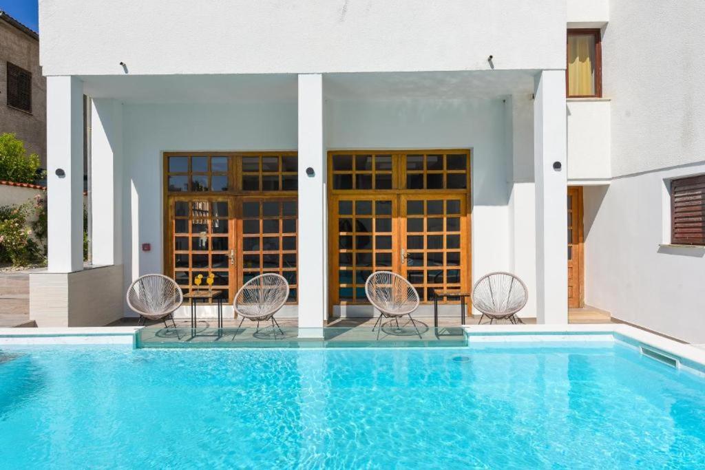 Apartments And Rooms Diana Zadar Exterior photo